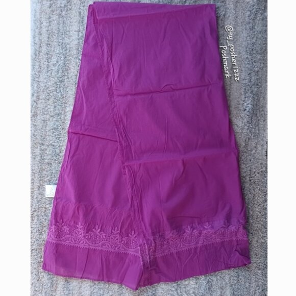 𝗨𝗡𝗜𝗤𝗟𝗢 Cotton Scarf 🟣 - Picture 1 of 10